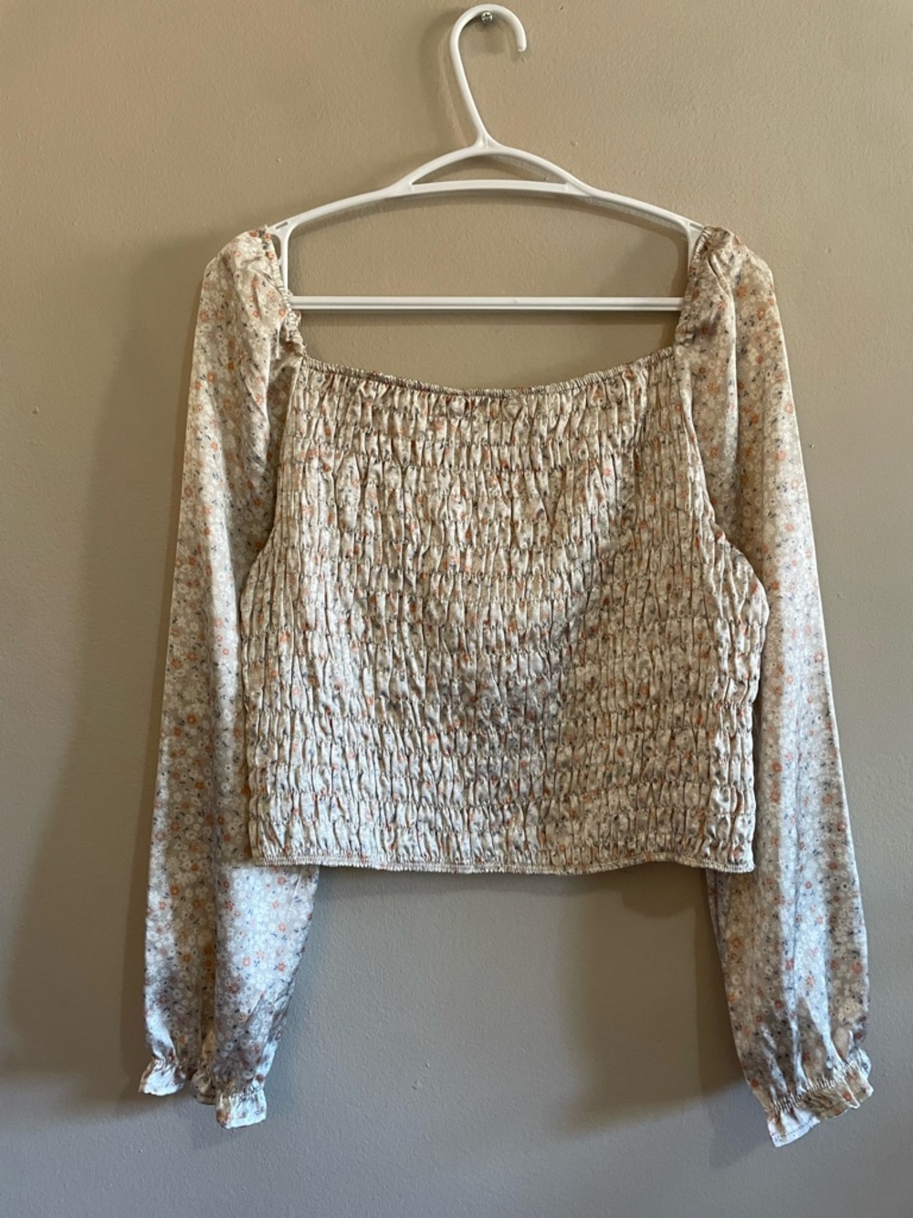 Monteau Los Angeles Cream Floral Smocked Square-Neck Blouse – Size XL EUC - Picture 13 of 16